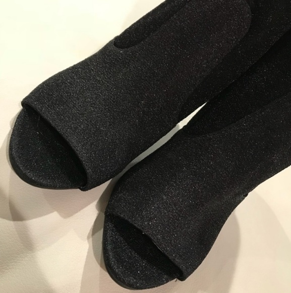 NWOT shimmer heels - Picture 4 of 8